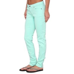 North Face NWT Valencia Beach Glass Green Skinny Stretch Denim Jeans, Size 8